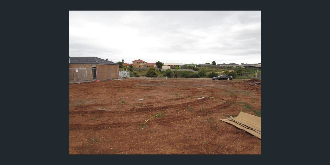 27 Riparian Way, Brookfield VIC 3338-5