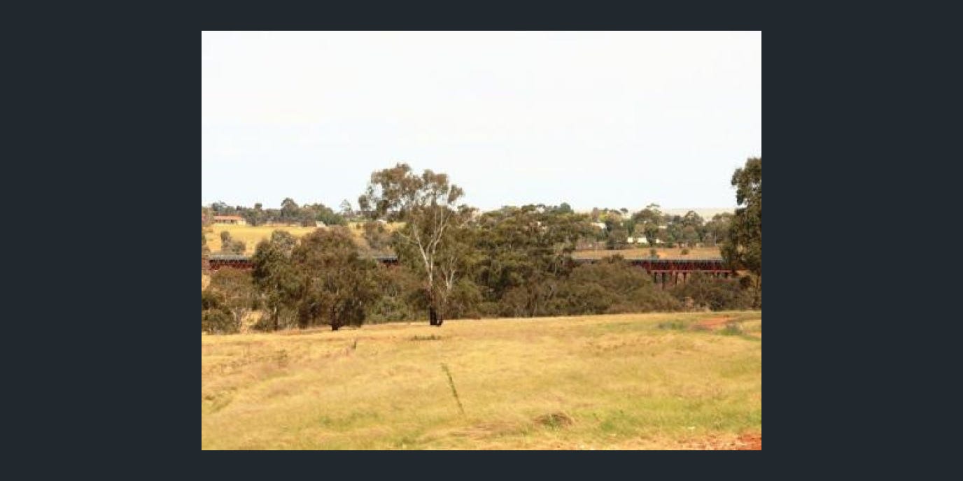27 Riparian Way, Brookfield VIC 3338-6
