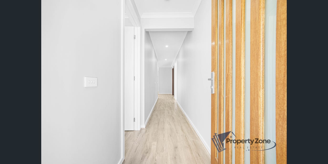 27 Riparian Way, Brookfield VIC 3338-8