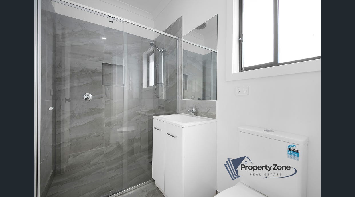34 Wicklow Drive, Melton South VIC 3338-8